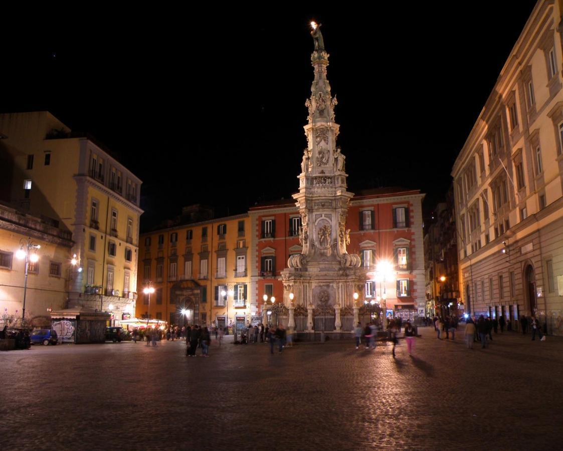 Suite San Gennaro Bis Naples Luaran gambar