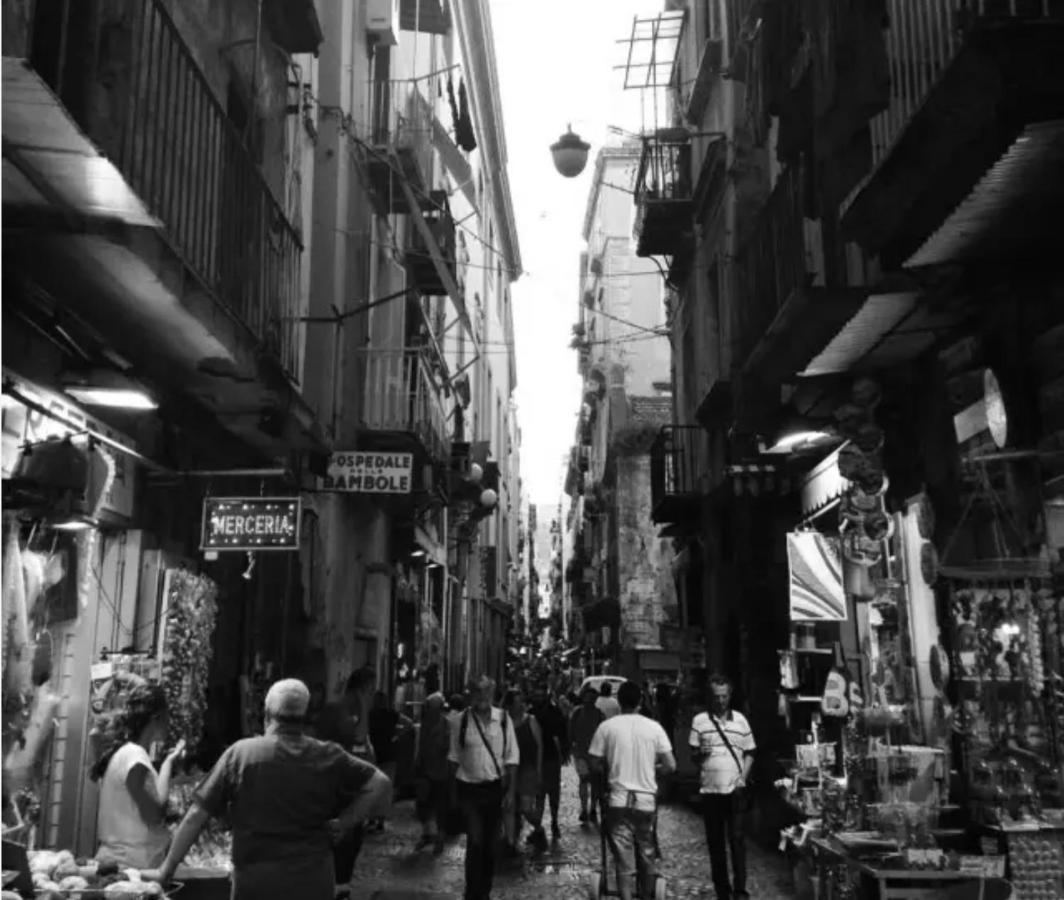 Suite San Gennaro Bis Naples Luaran gambar